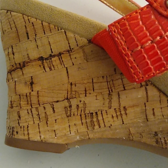 ANNE KLEIN i FLEX CORK, CROCO, SLING BACKSANDAL, ORANGE/RED, GOLD HARDWARE - Picture 12 of 14